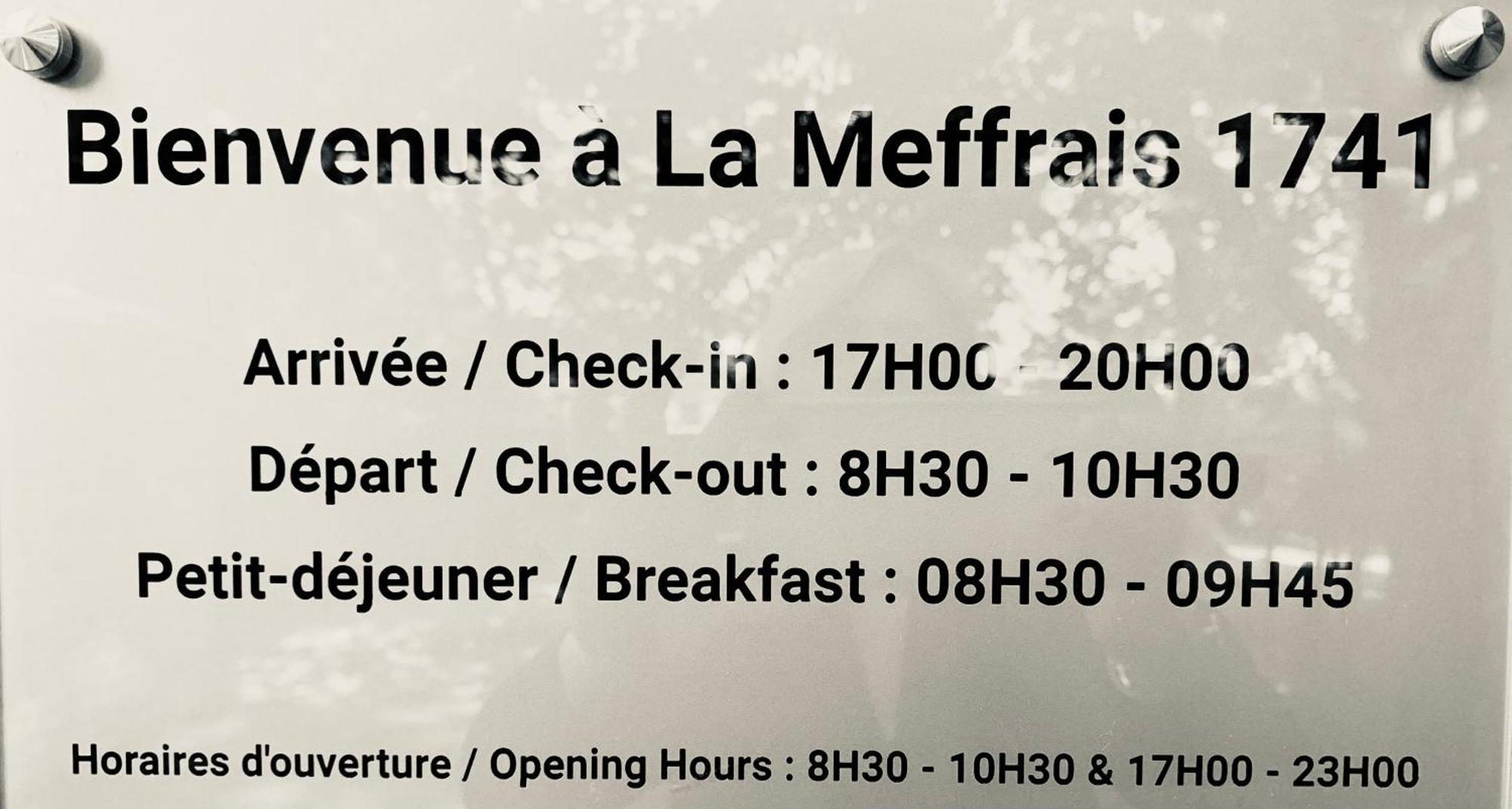 La Meffrais 1741 Bed and Breakfast Dinan Exteriör bild