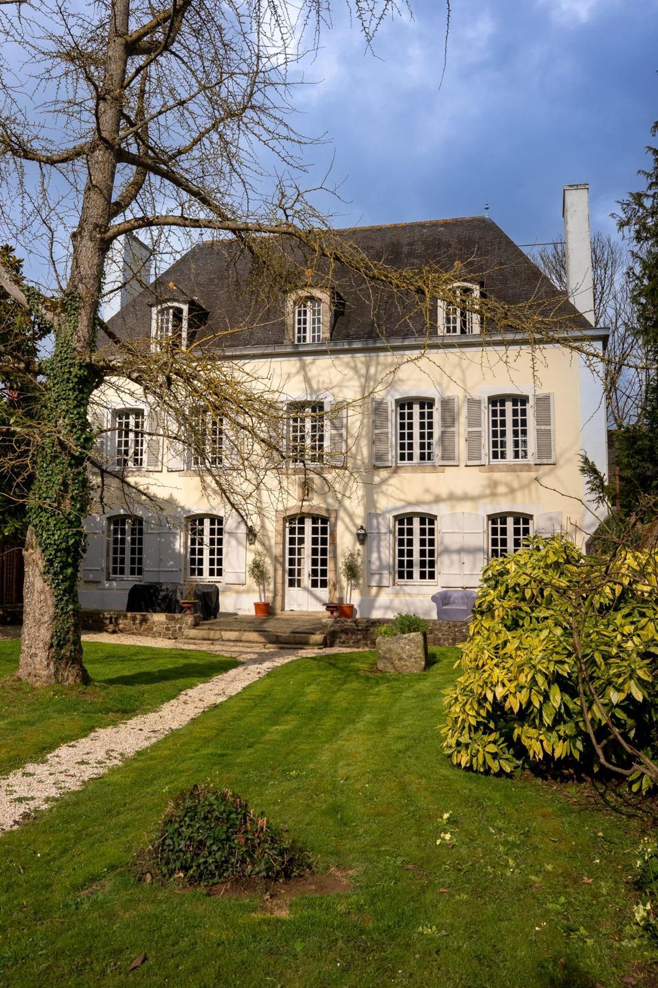 La Meffrais 1741 Bed and Breakfast Dinan Exteriör bild